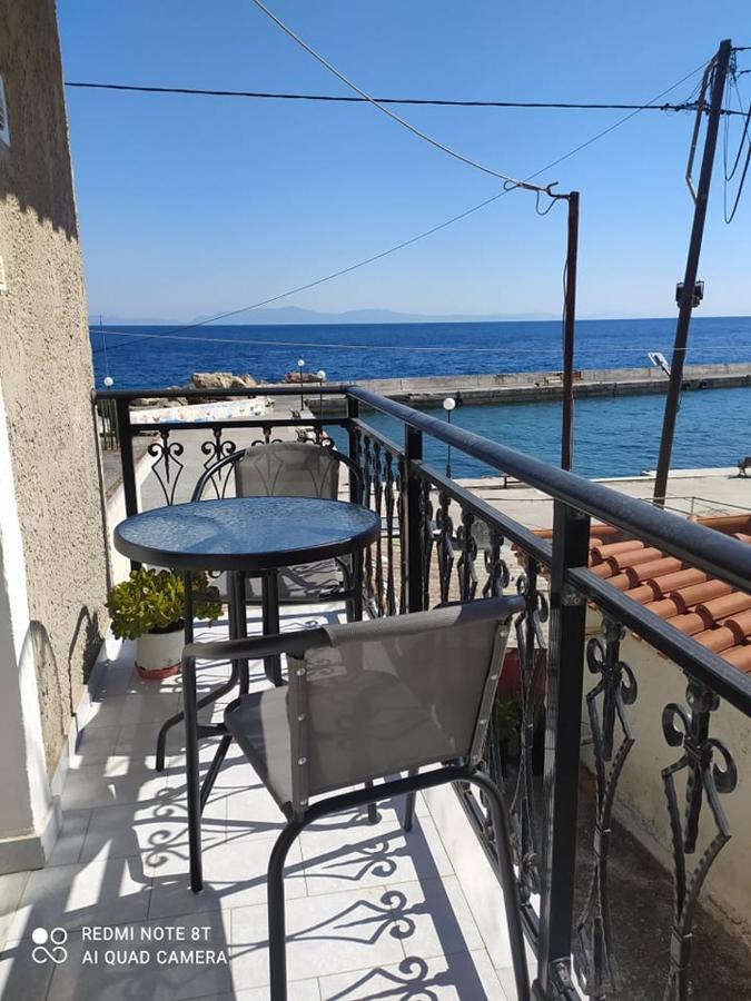 Despoina Seaside Apartment Агиос-Константинос Экстерьер фото